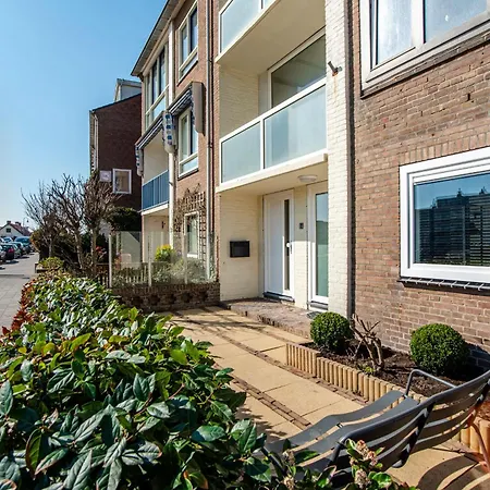 La Casa Verano With Private Parking Apartament Zandvoort