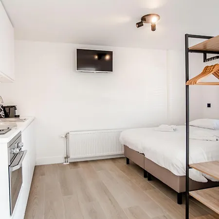 La Casa Verano With Private Parking Apartament Zandvoort