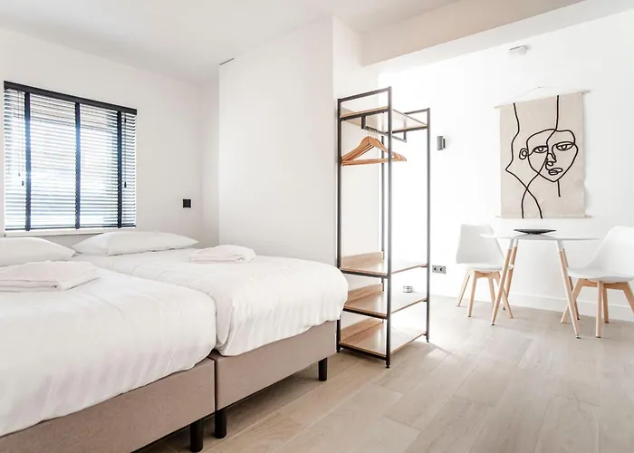 Thor, With Free Parking *